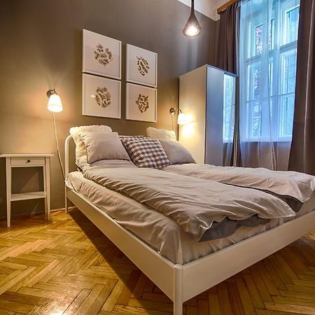 Logement Sous Le Chateau Budapest Exteriör bild